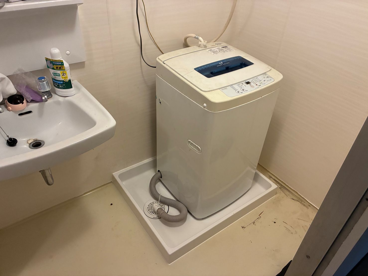 某マンション洗濯パン設置工事